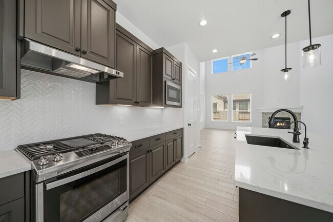 Building Photo - 7422 Netherfield Ln