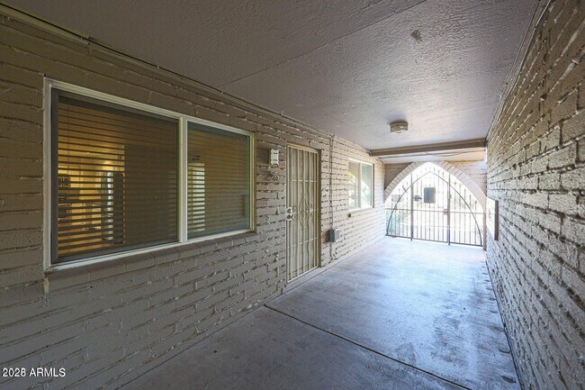 Building Photo - 6819 N 12th St