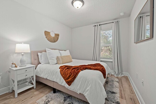 Building Photo - 12 Sandy Cv Wy