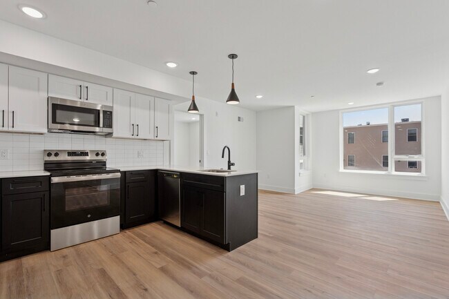 Building Photo - 3612-3614 Haverford Ave