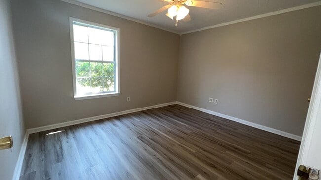 Building Photo - 754 Melissa Dr