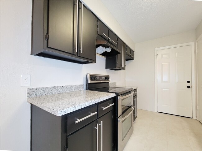 Building Photo - 14403 Cypress Branch Dr