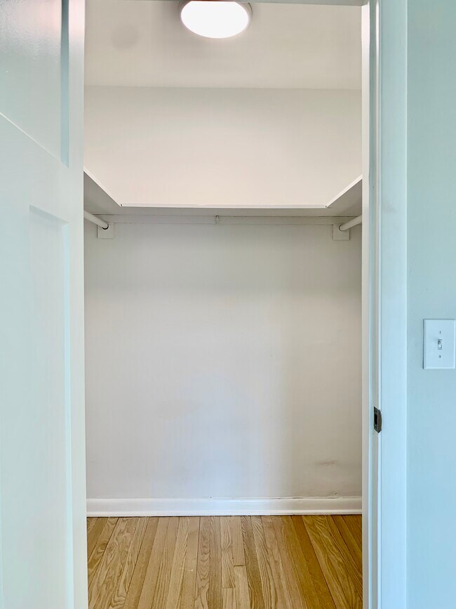 Building Photo - 118 Marcy St