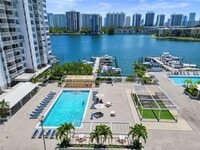 Building Photo - 18011 Biscayne Blvd