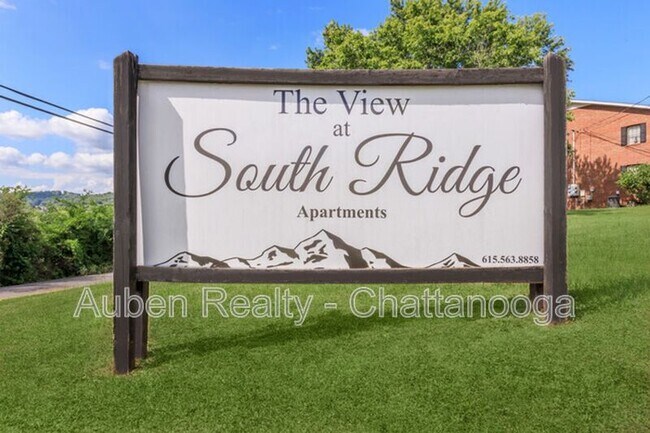 Primary Photo - 103 S Ridge Dr