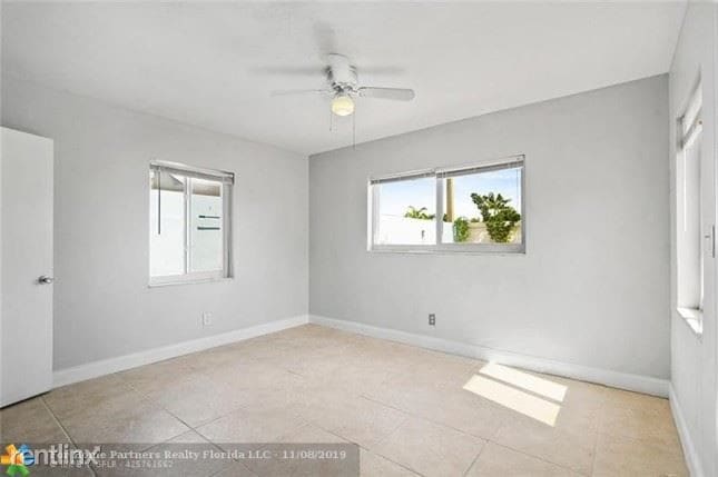 Building Photo - 3 br, 1 bath House - 261 Ne 49th Street