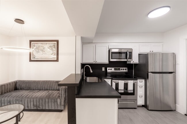 Building Photo - 2601 Marilee Ln