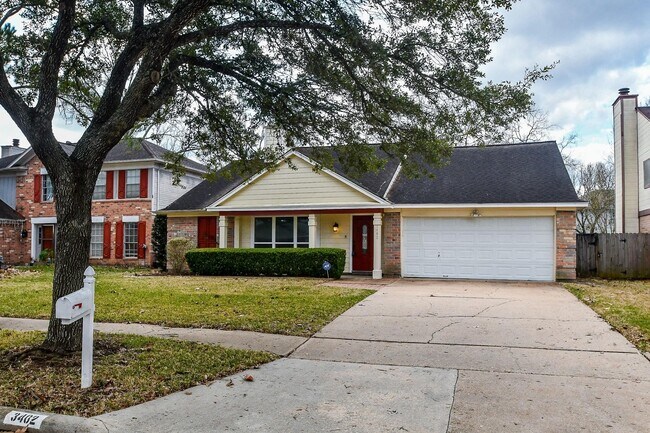 Building Photo - 3402 Hidden Creek Dr
