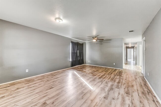 Building Photo - 13518 Woodring Ct