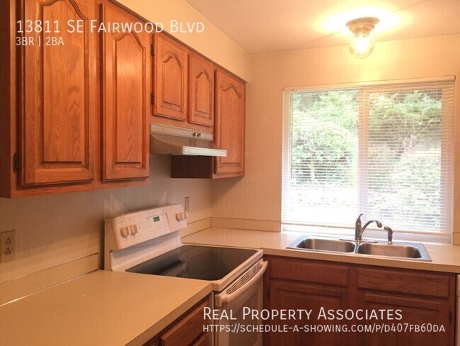 Building Photo - 13811 SE Fairwood Blvd