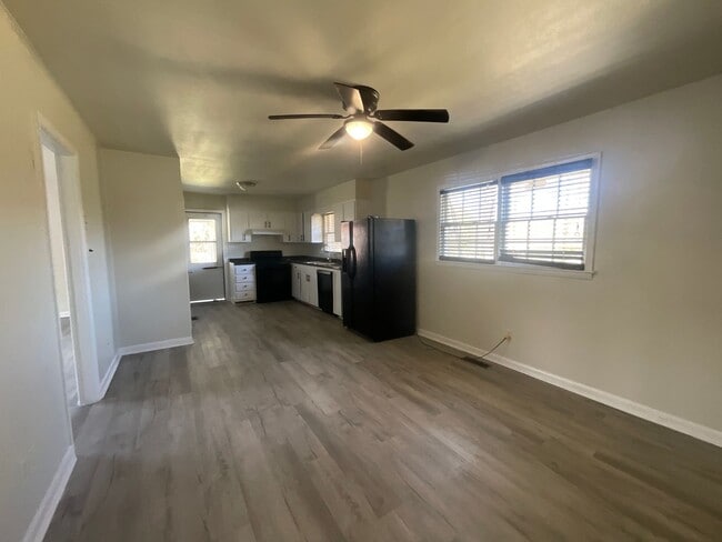 Building Photo - 5314 Morganton Rd