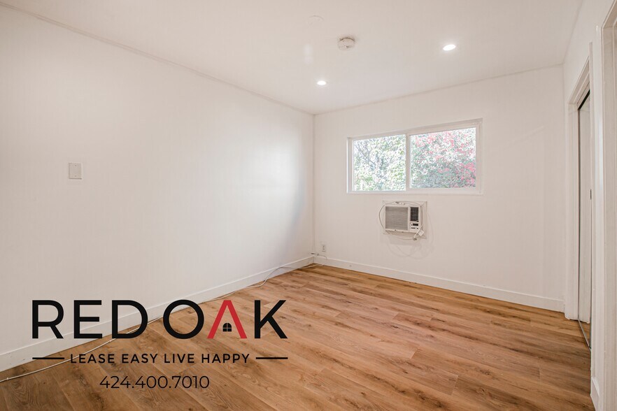 Building Photo - 126 Catalina St