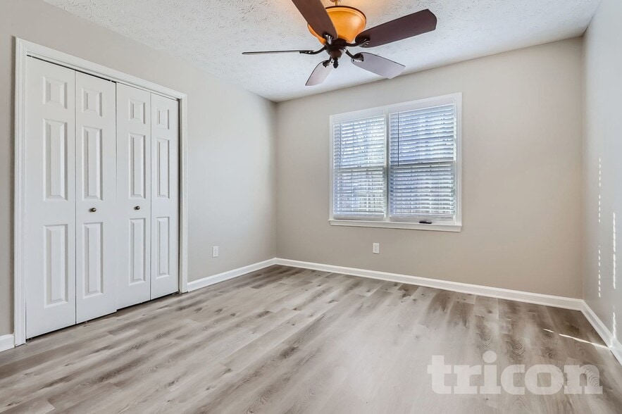 Building Photo - 530 N Oakland Cir