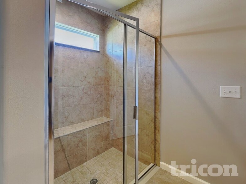 Building Photo - 11126 Daybreak Glen