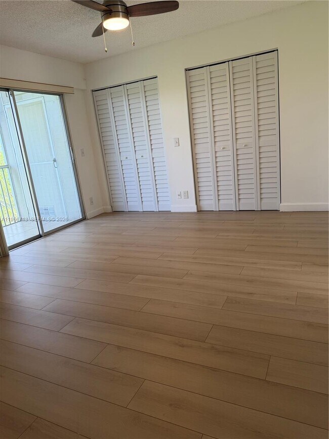 Building Photo - 13355 SW 9th Ct