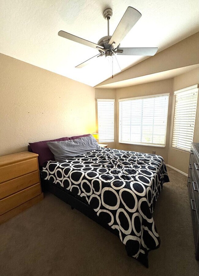 Building Photo - 1518 W Lobster Trap Dr