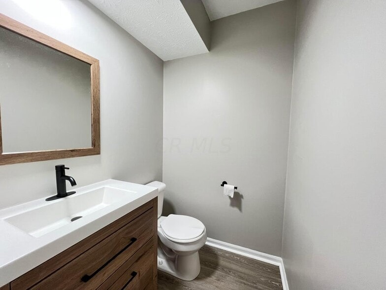 Building Photo - 5372 Portland St