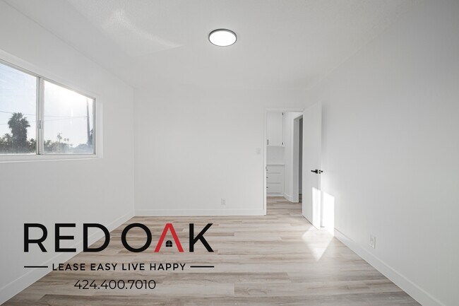 Building Photo - 6501 Cherry Ave