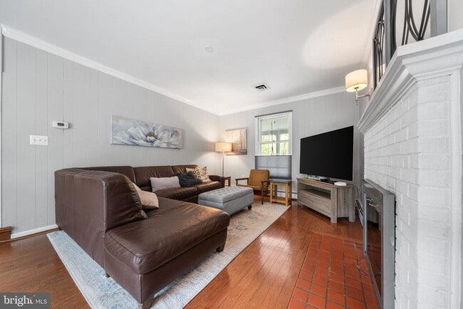 Building Photo - 12013 Hamden Ct