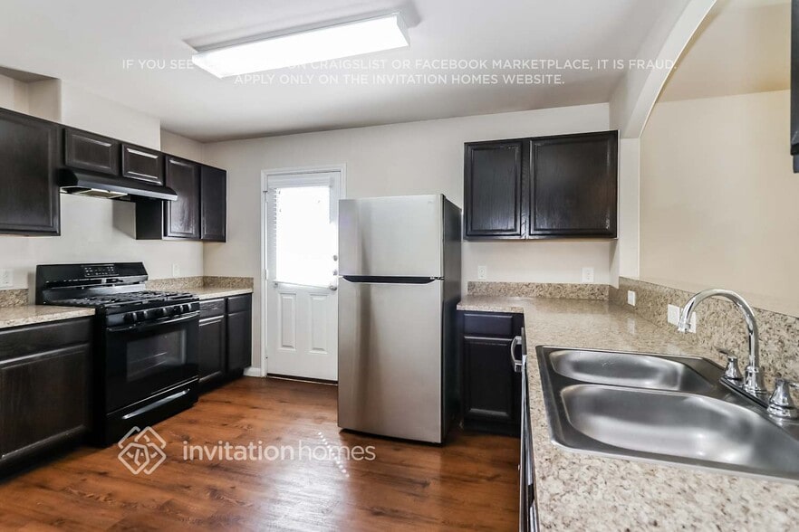 Building Photo - 18707 N Lyford Dr