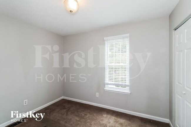 Building Photo - 10635 Plantation Bridge Dr