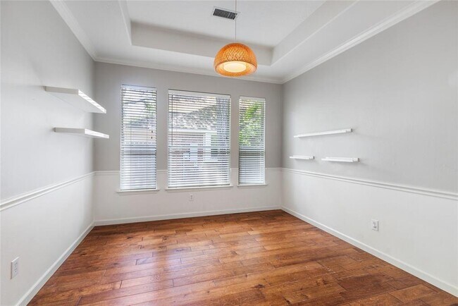 Building Photo - 11 Belcarra Pl