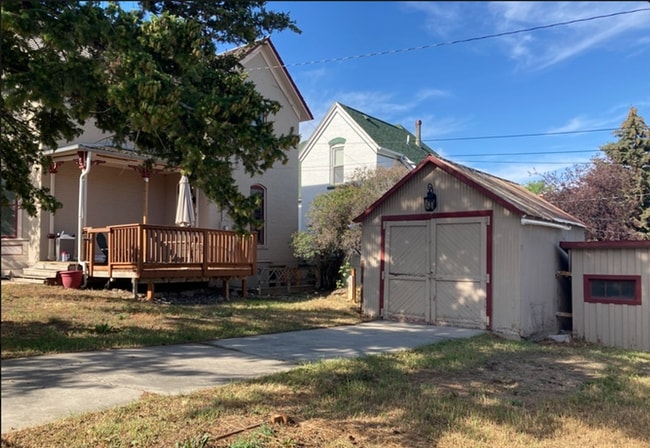 Building Photo - 2 Bed/2 Bath Historic Home with Storage, Porch & Deck, Pet Friendly