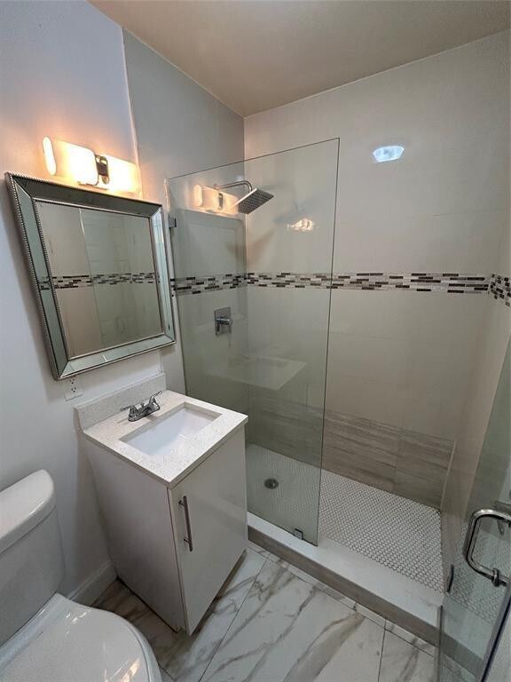 Building Photo - 912 NE 15th Ave