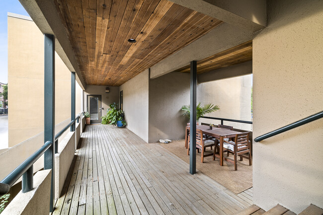 Building Photo - 1707 Spyglass Dr