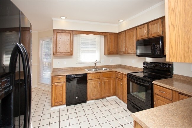 Building Photo - 5250 Rustic Way