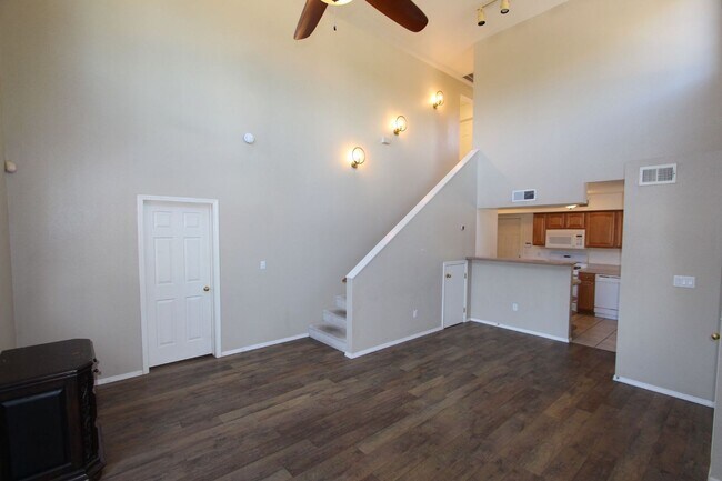 Building Photo - 3-Bedroom Condo in Ponderosa Trails | Backyard + Washer & Dryer