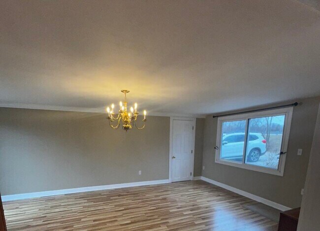 Building Photo - 5508 S Stough St