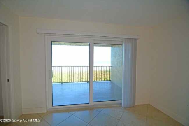 Building Photo - 8500 Ridgewood Ave