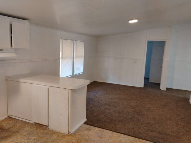 Building Photo - 121 Whiteface Dr