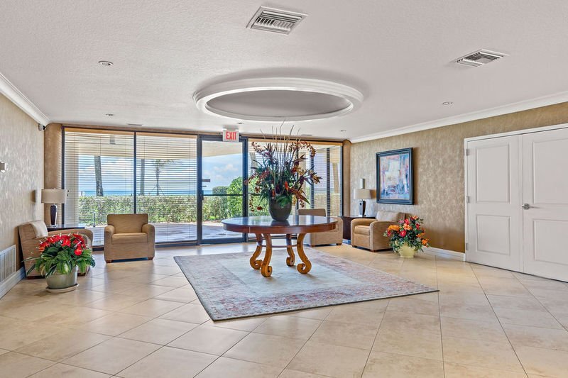 Building Photo - 4600 Jimmy Buffett Mem Hwy