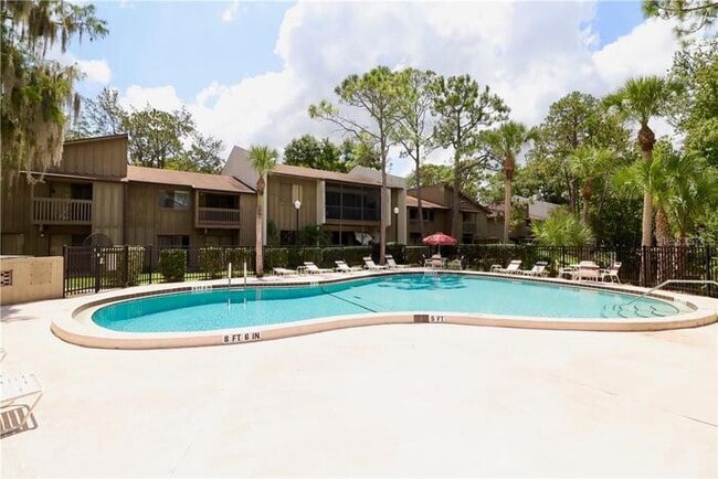 Building Photo - Stylish 2 Bed, 2 Bath Condo with Modern Am...