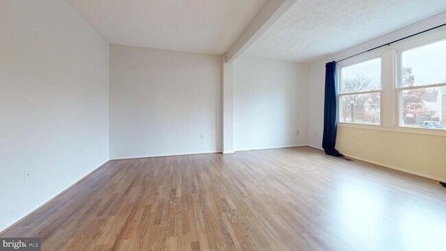 Building Photo - 7801 Fairborn Ct