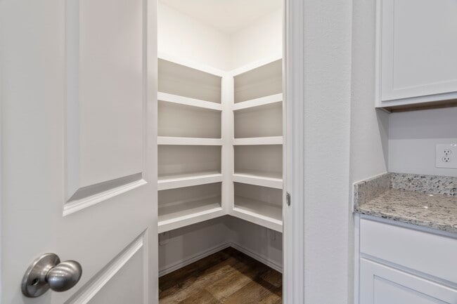 Building Photo - 3723 Zoeys Wy