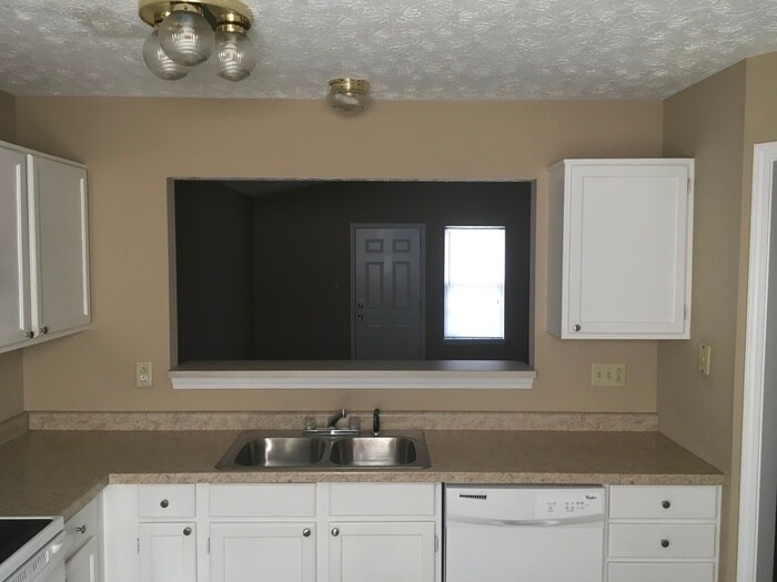 Building Photo - 3235 Keystone Lakes Way