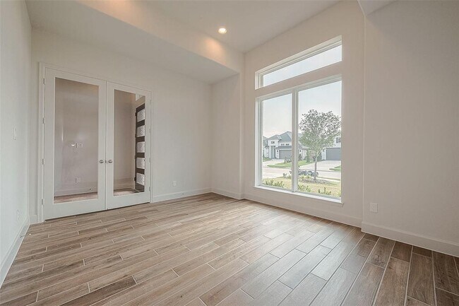 Building Photo - 29803 Breezy Pnes Lp