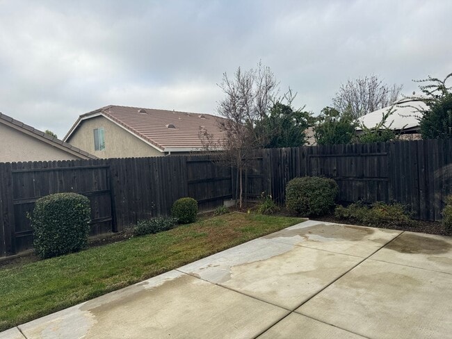 Building Photo - Home for Rent in Roseville CA