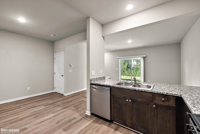 Building Photo - 51428 Marlin Dr