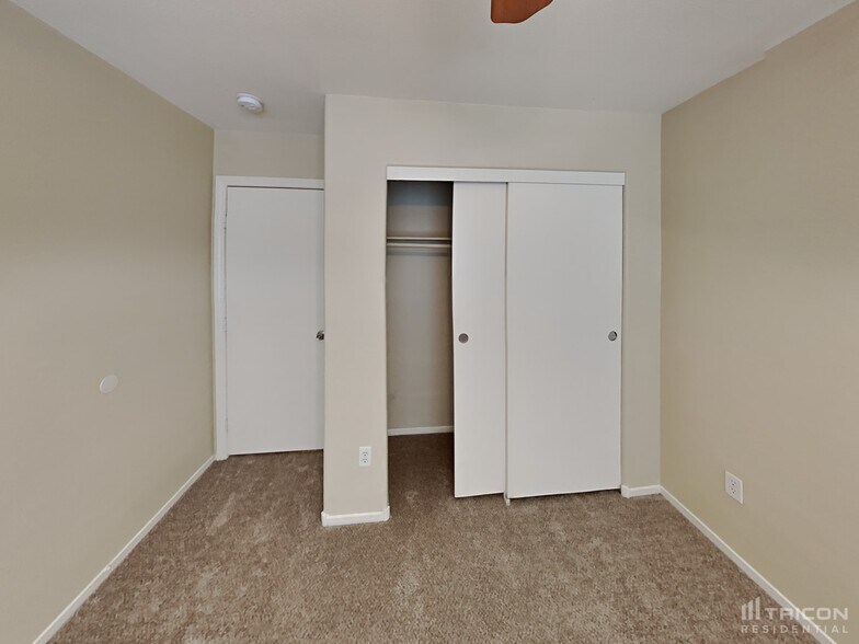 Building Photo - 9155 Wine Cellar Ave