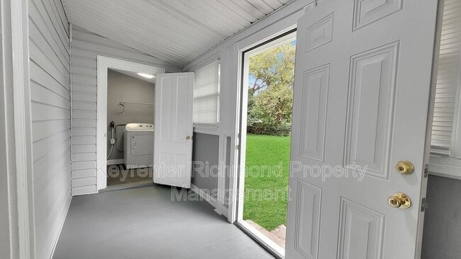 Building Photo - 5108 Randall Ave