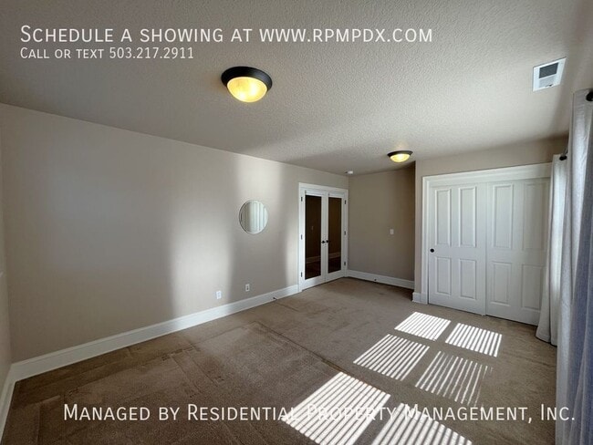 Building Photo - 4602 NW 126th Pl