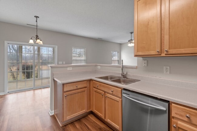 Building Photo - 3212 Sawyers Mill Dr