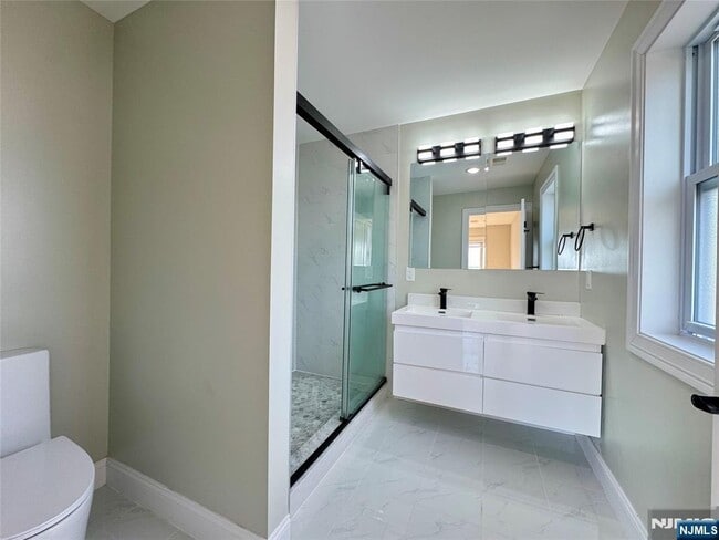 Building Photo - 105 Feronia Wy