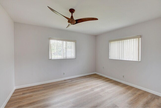 Building Photo - 6347 Country Wood Way