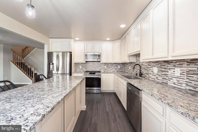 Building Photo - 131 Gleneagles Dr