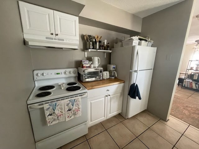 Building Photo - 173 38th Ave SE